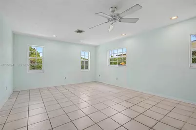 12001 SW 118th St, Miami, FL 33186 - Photo 8