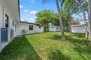 235 NW 127th St, North Miami, FL 33168 - Photo 22