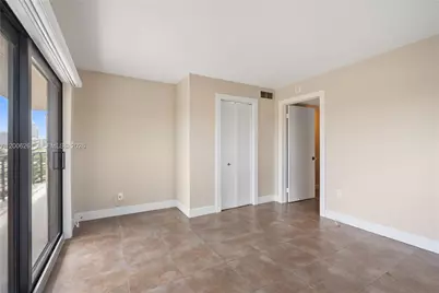 7801 Abbott Ave #508, Miami Beach, FL 33141 - Photo 16