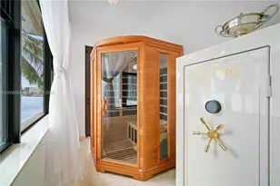 3300 NE 171 St, North Miami Beach, FL 33160 - Photo 28