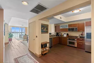 3330 NE 190th St, Aventura, FL 33180 - Photo 18
