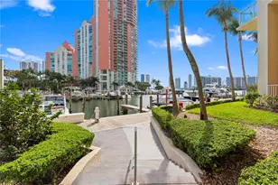 3330 NE 190th St, Aventura, FL 33180 - Photo 32
