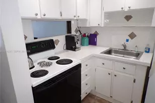 3000 Marcos Dr, Aventura, FL 33160 - Photo 38