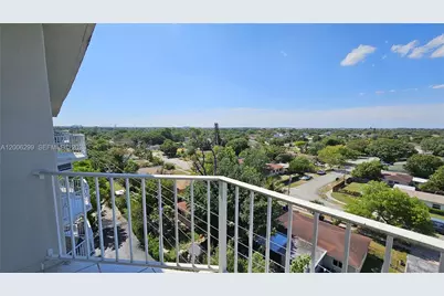 16740 NE 9th Ave #807, North Miami Beach, FL 33162 - Photo 2
