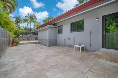 7701 Center Bay Dr, North Bay Village, FL 33141 - Photo 58