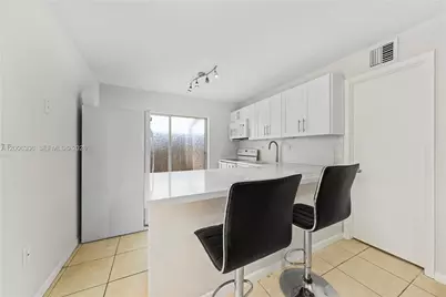 9011 NE 4th Ave Rd #9011, Miami Shores, FL 33138 - Photo 4