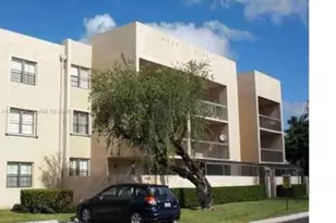 10625 SW 112th Ave, Miami, FL 33176 - Photo 8