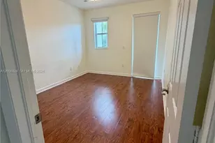 10747 NW 76th Ln, Doral, FL 33178 - Photo 10