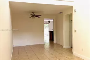 10747 NW 76th Ln, Doral, FL 33178 - Photo 2
