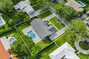 8765 SW 175th St, Palmetto Bay, FL 33157 - Photo 52