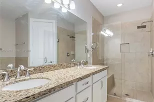 11348 SW 14th St, Pembroke Pines, FL 33025 - Photo 24