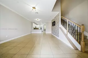 11348 SW 14th St, Pembroke Pines, FL 33025 - Photo 8