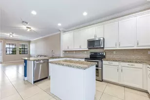 11348 SW 14th St, Pembroke Pines, FL 33025 - Photo 14