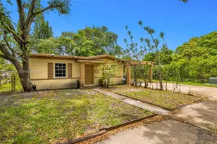 13630 NW 5th Ave, North Miami, FL 33168 - Photo 1
