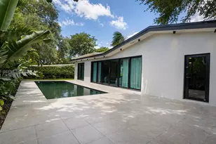 2110 NE 191st Dr, North Miami Beach, FL 33179 - Photo 10