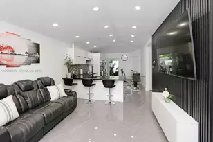 990 SW 9th Ct, Florida City, FL 33034 - Photo 2