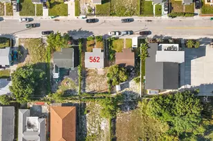 562 W 4th St, Riviera Beach, FL 33404 - Photo 12
