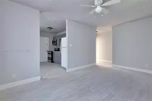 562 W 4th St, Riviera Beach, FL 33404 - Photo 20