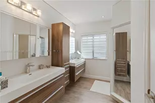 10842 NW 53rd Ln, Doral, FL 33178 - Photo 14