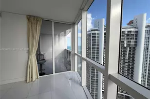 18201 Collins Ave, Sunny Isles Beach, FL 33160 - Photo 12