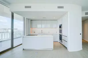 18975 Collins Ave, Sunny Isles Beach, FL 33160 - Photo 8