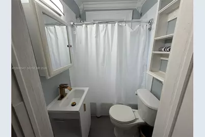 124 Mendoza Ave #2A, Coral Gables, FL 33134 - Photo 10