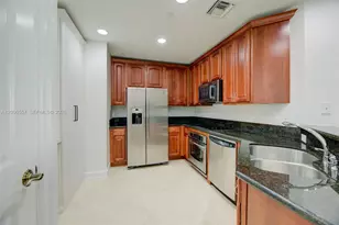 16101 Emerald Estates Dr, Weston, FL 33331 - Photo 14