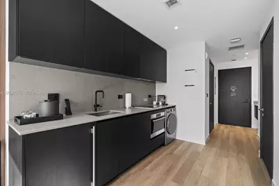 20 NE 11th St #4012A, Miami, FL 33132 - Photo 6