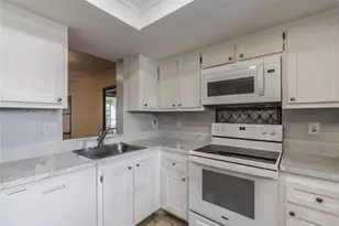 7610 NW 18th St, Margate, FL 33063 - Photo 8
