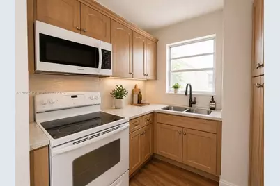 8870 Fontainebleau Blvd #409, Miami, FL 33172 - Photo 8