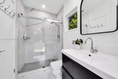 5750 SW 52nd Ter, South Miami, FL 33155 - Photo 16