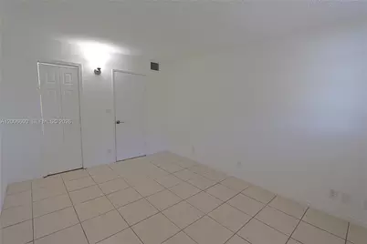 4550 NW 9th St #305E, Miami, FL 33126 - Photo 14