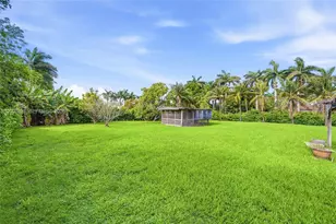 9898 NW 133rd St, Hialeah Gardens, FL 33018 - Photo 32