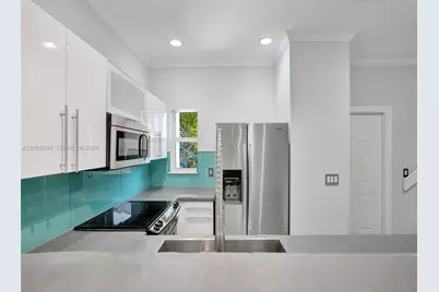 835 NE 19th Ave #10, Fort Lauderdale, FL 33304 - Photo 4