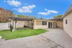 18600 NE 7th Ct, North Miami Beach, FL 33179 - Photo 22