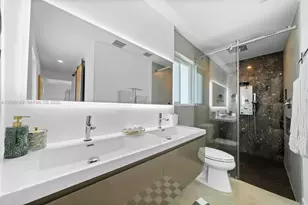 930 N 11th Ct, Hollywood, FL 33019 - Photo 38