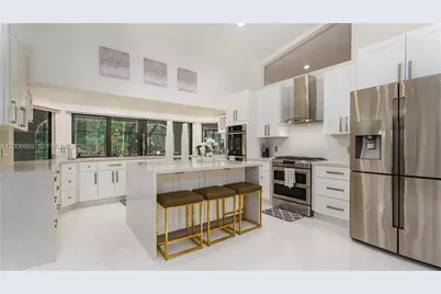 1361 NW 116th Ave, Plantation, FL 33323 - Photo 4
