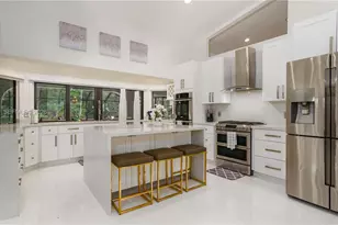 1361 NW 116th Ave, Plantation, FL 33323 - Photo 4