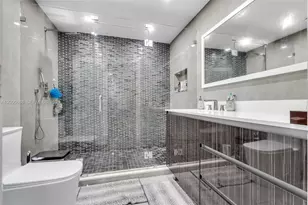 8241 NW 182nd St, Hialeah, FL 33015 - Photo 22