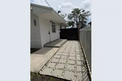 15741 NW 40th Ct #B, Miami Gardens, FL 33054 - Photo 1