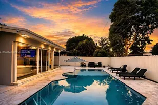 561 NE 172nd St, North Miami Beach, FL 33162 - Photo 2