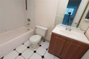 500 Executive Center Dr, West Palm Beach, FL 33401 - Photo 8