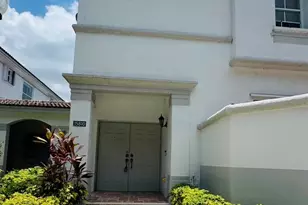 15810 SW 40th St, Miramar, FL 33027 - Photo 2