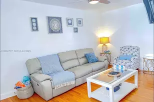 326 Wilson St, Hollywood, FL 33019 - Photo 6