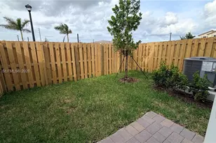 2537 SE 27th Ct, Homestead, FL 33035 - Photo 16