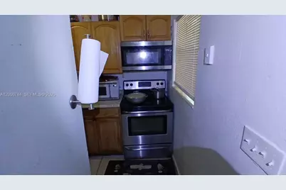 948 NW 14th Ct, Fort Lauderdale, FL 33311 - Photo 36