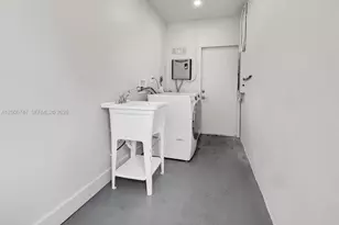 8760 SW 83rd St, Miami, FL 33173 - Photo 20
