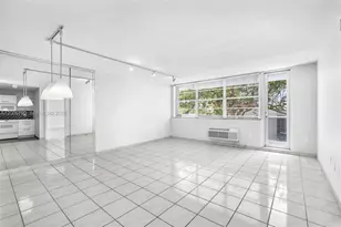 5313 Collins Ave, Miami Beach, FL 33140 - Photo 10