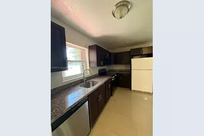 525 NW 15th Ter, Fort Lauderdale, FL 33311 - Photo 12