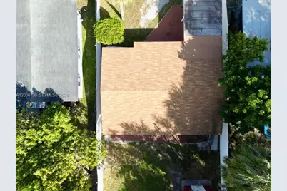 525 NW 15th Ter, Fort Lauderdale, FL 33311 - Photo 6